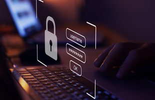 Sfaturi de securitate online: cum poți proteja site-ul web al afacerii tale și datele clienților