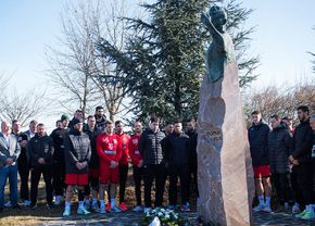 Maghiarii l-au comemorat pe Marian Cozma, Dinamo a omis! 15 ani de la dispariția tragică a lui „Păsărilă” » Strigătul tatălui îndurerat: „Acolo se face, la noi, nu!”
