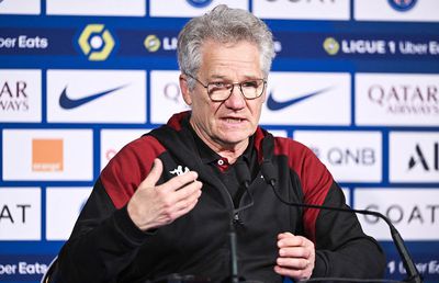 4 argumente pro-Boloni, 3 contra » După „parodia de prestație” cu Lorient, francezii pun o întrebare dură: „Îl va prinde aniversarea din martie pe banca lui Metz?”