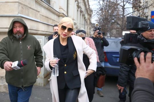 Avocata Laura Vicol, reținută în scandalul Nordis. Foto: Dumitru Angelescu (Libertatea)