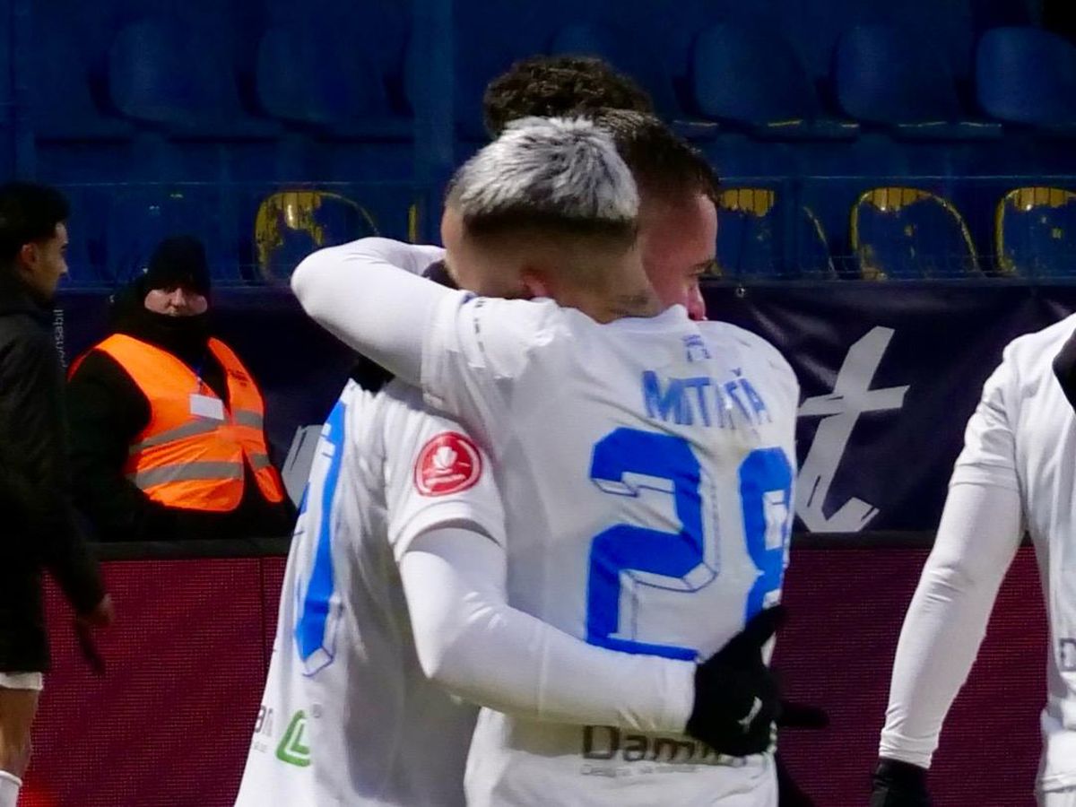 Efect de domino! După venirea lui Vasile Mogoș, Universitatea Craiova se desparte de un fundaș