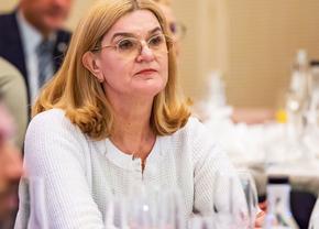 Scandal! Senatorii au aprobat noile amendamente la Legea Sportului, dar coaliția PSD-PNL-AUR, în frunte cu Elisabeta Lipă, se opune: „Să fie și funcționarii premiați, nu doar sportivii”