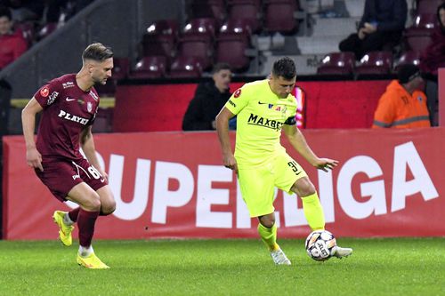 Mihai Bordeianu (dreapta) vrea să plece de la Poli Iași, foto: Imago Images