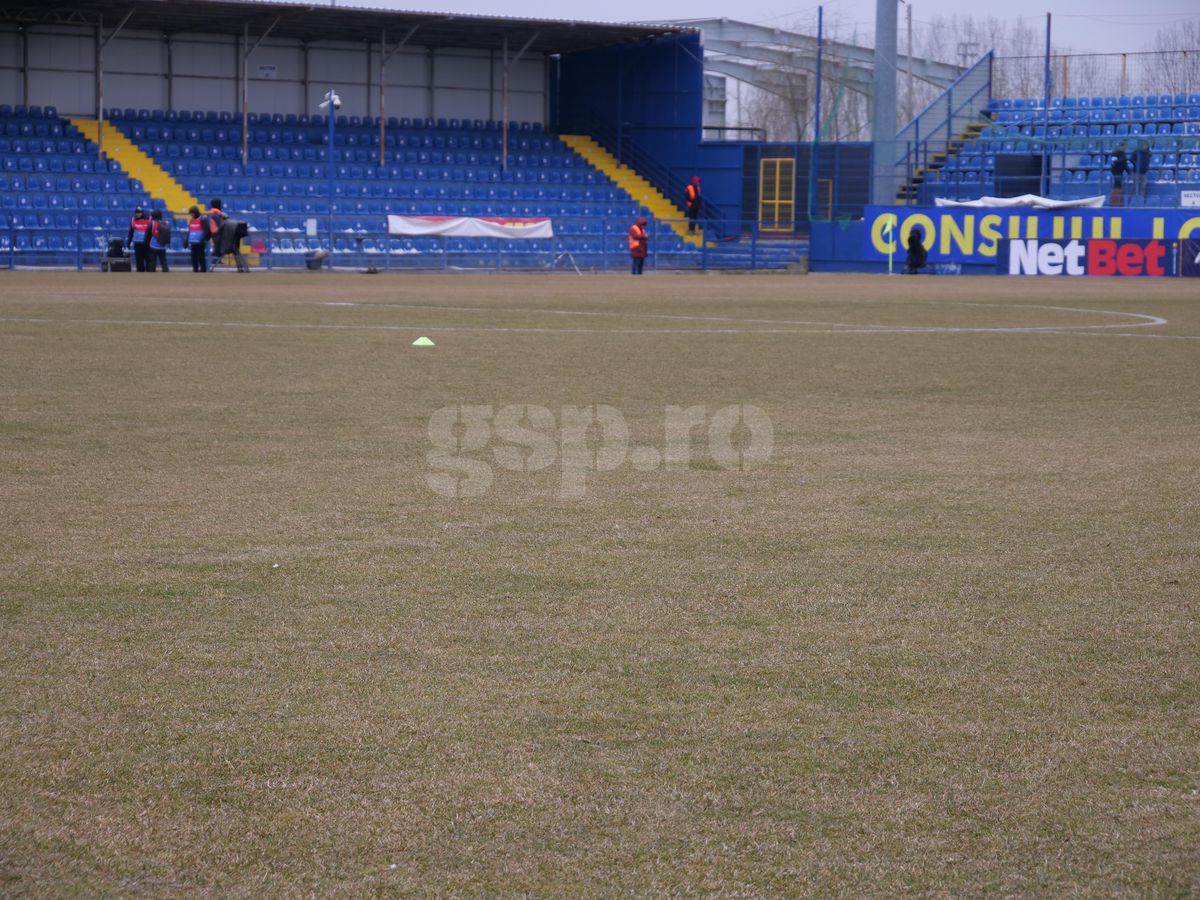 Gazonul de la Clinceni, înainte de Unirea Slobozia - Universitatea Craiova