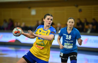 Corona Brașov - Viborg 28-34 » Cu sala plină, Corona a pierdut fără drept de apel și este ca eliminată din European League