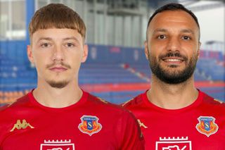 Au semnat amândoi cu aceeași echipă, după ce Dorinel Munteanu le-a arătat ușa: „Mult succes în tricoul roș-albastru!”