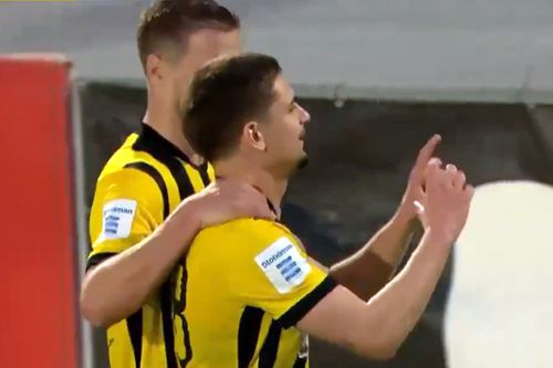 Răzvan Marin, gol și două assist-uri în Panserraikos - AEK Atena // FOTO: captură X