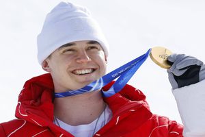 De la ucenic tâmplar la vedetă olimpică » Un cârnat îi poartă numele în satul natal