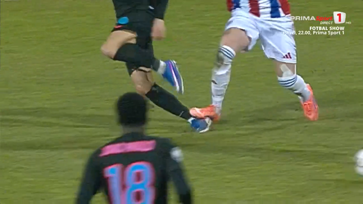 Diego Zivulic, eliminat în Oțelul - FCSB // FOTO: captură Prima Sport