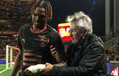 Jucătorul cumpărat de Liverpool în această iarnă a suferit o accidentare gravă la umăr