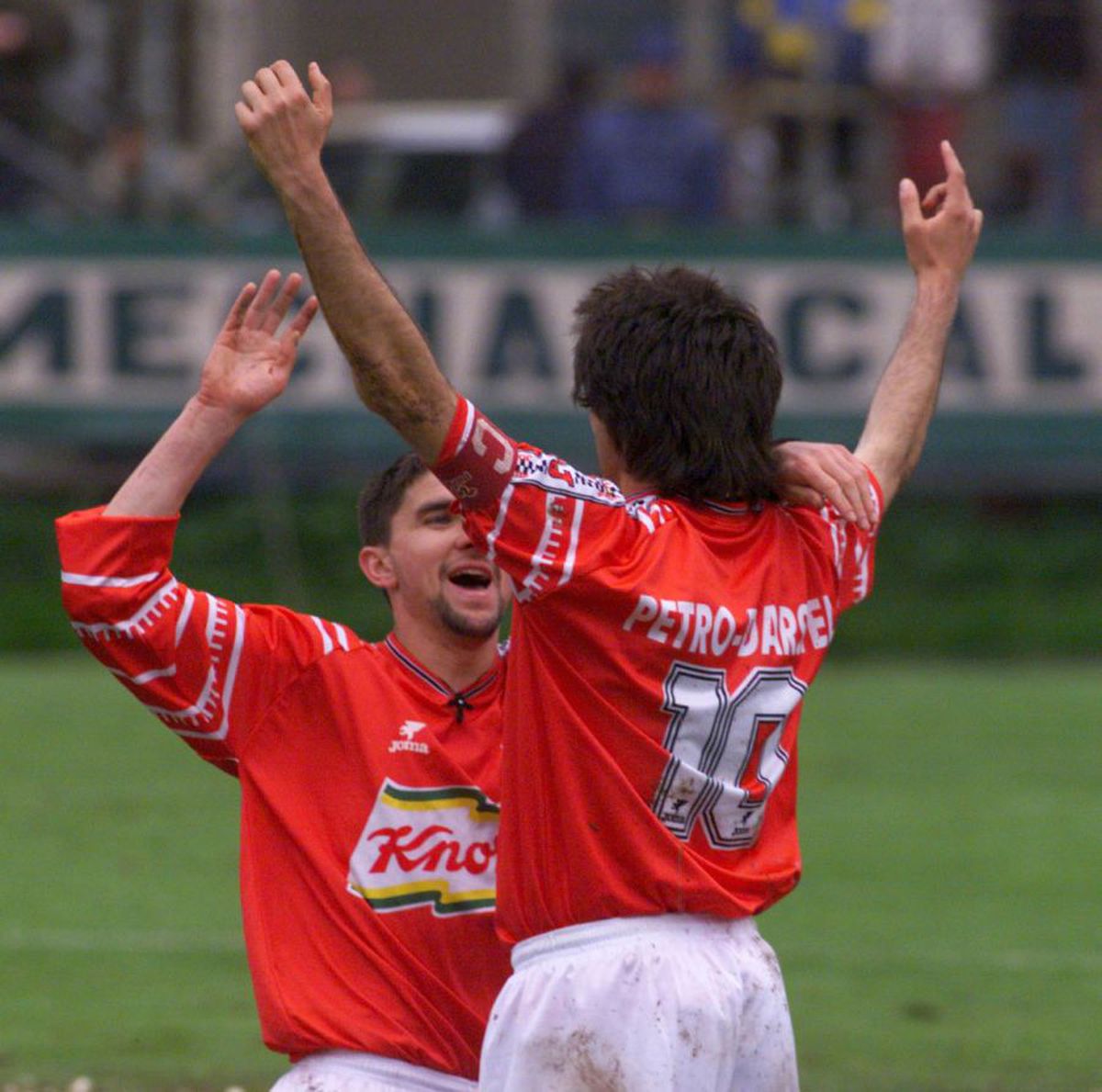 EXCLUSIV UPDATE Dusan Uhrin și-a luat la revedere la jucători într-o ședință de un minut: „Nu mai pot sta” + prima reacție a lui Adi Mihalcea, favoritul conducerii