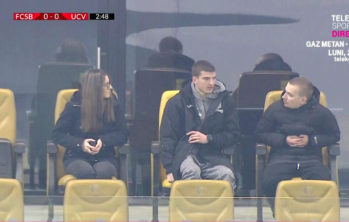 FCSB - CRAIOVA // FOTO Cum a ajuns Valentin Mihăilă de pe foaia de joc la oficială