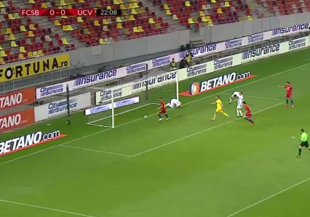 FCSB - CRAIOVA // FOTO Momentul de visare al lui Pigliacelli i-a costat scump pe olteni: scene comice la golul lui Oaidă