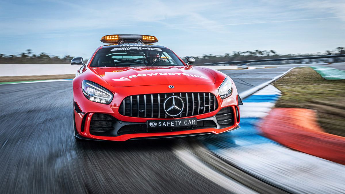 FOTO Premieră în Formula 1! Două supermașini vor fi folosite ca Safety Car