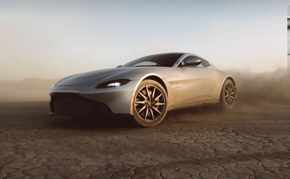 FOTO Premieră în Formula 1! Două supermașini vor fi folosite ca Safety Car