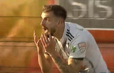 FOTO » Penalty de județeană în Liga 2! Decizia de neînțeles a arbitrului a decis jocul