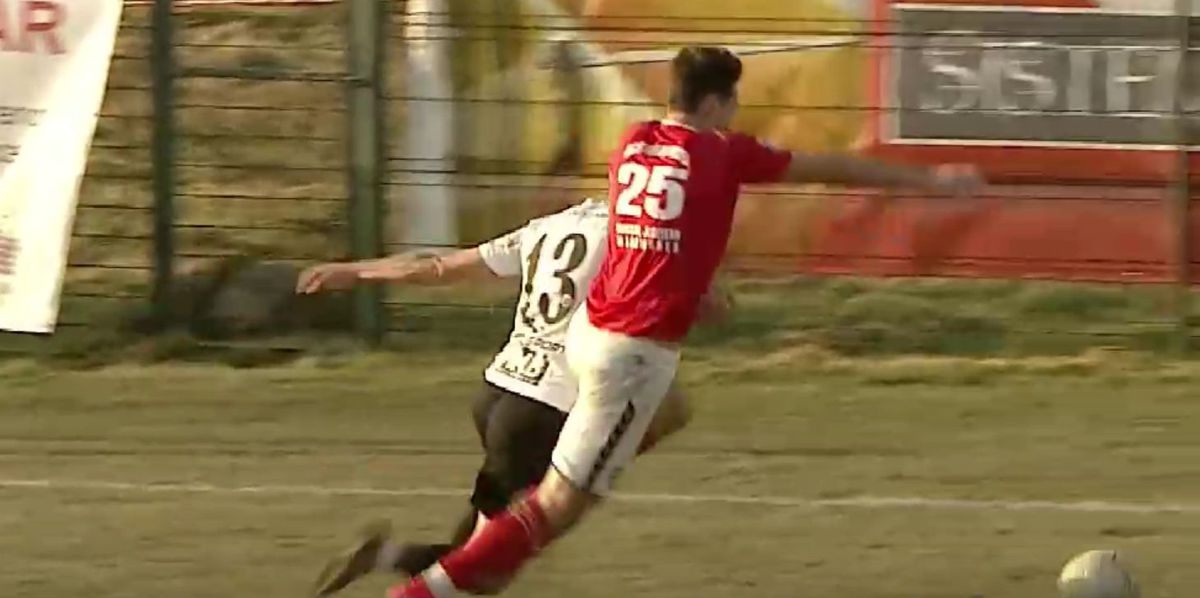 Penalty inventat în meciul COMUNA RECEA - U CLUJ 1-0