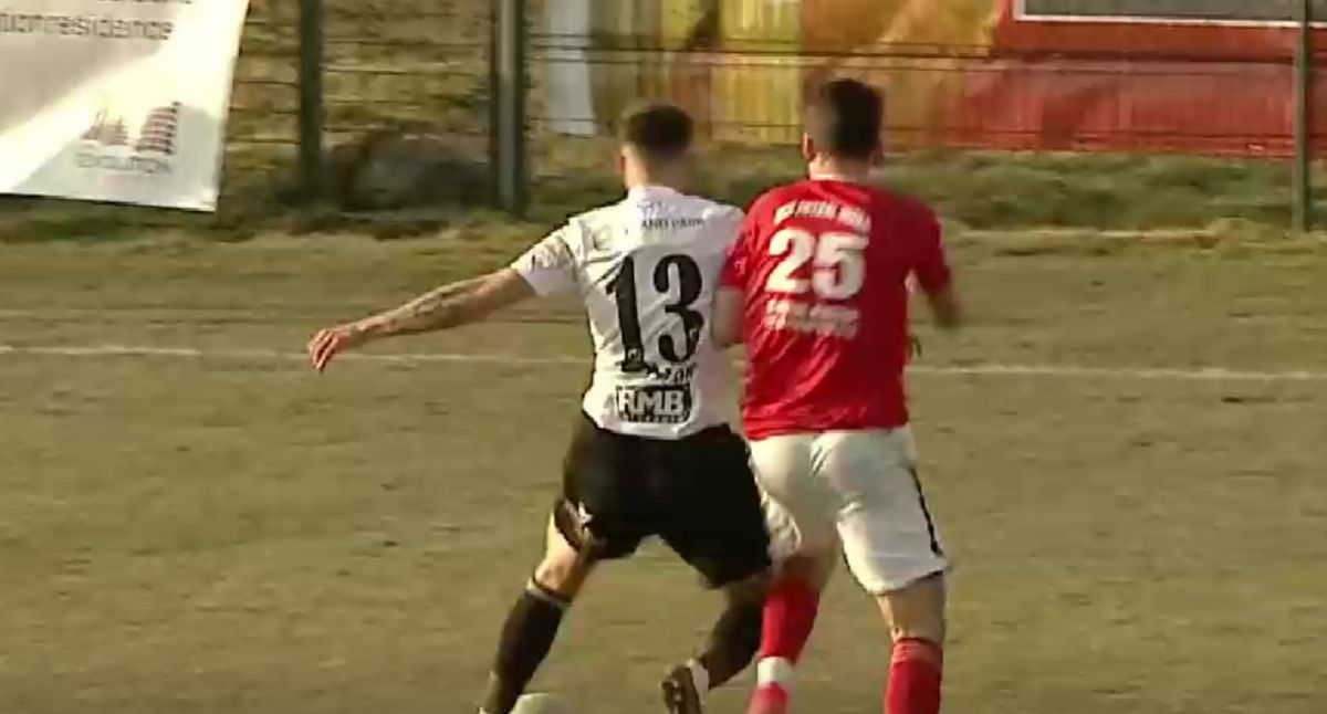 FOTO » Penalty de județeană în Liga 2! Decizia de neînțeles a arbitrului a decis jocul