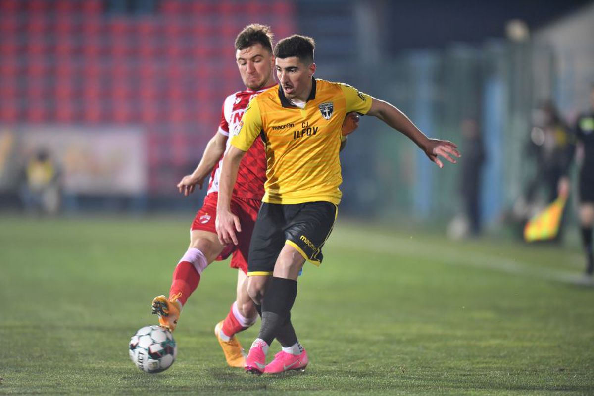 Transfer OFICIAL de ultimă oră: atacant de 1,90 m în Liga 1