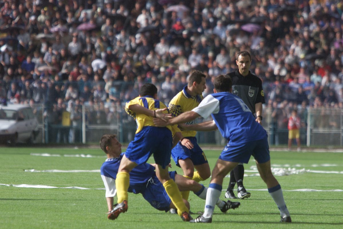 FCM Bacău - Farul, baraj pentru promovare în Divizia A