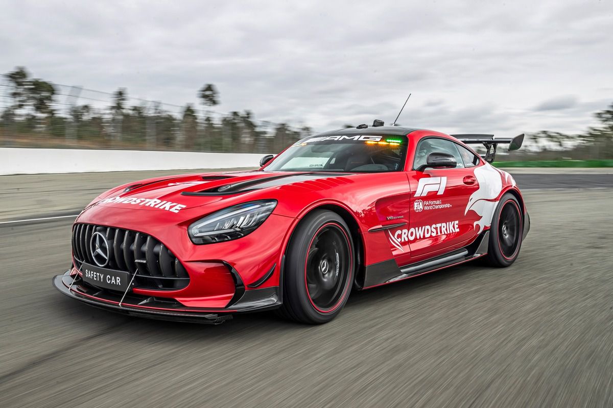 Formula 1 a prezentat Safety Car-ul Mercedes pentru sezonul 2022 » Un bolid de aproape 300.000 de dolari!