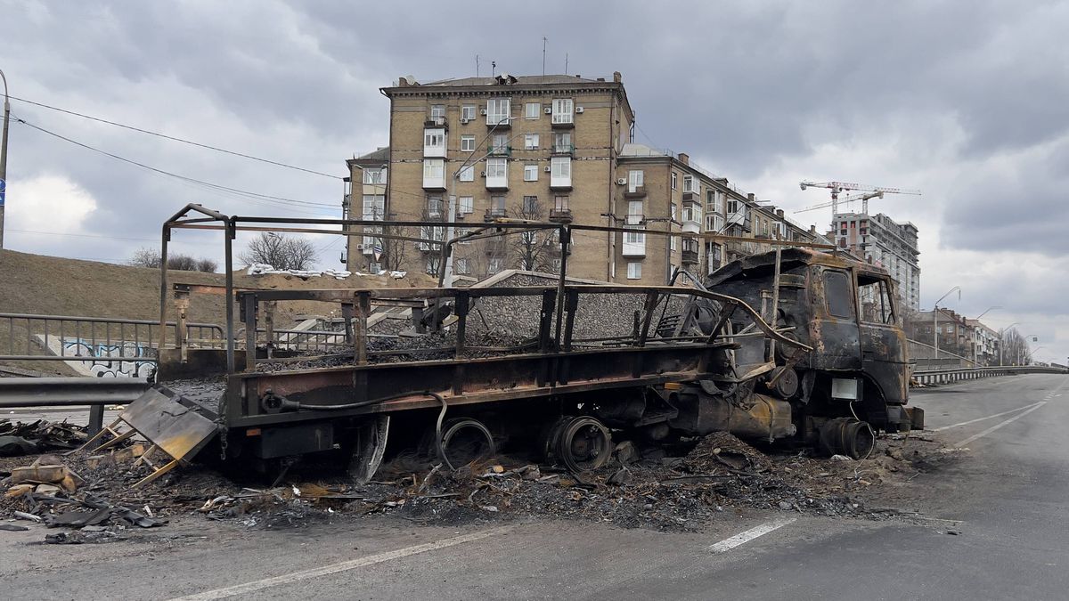 Fostul #13 mondial s-a întors în Ucraina blindat cu arme și transmite un mesaj înfiorător: „M-am antrenat cu militari, țintesc capul cu 3 din 5 gloanțe!”