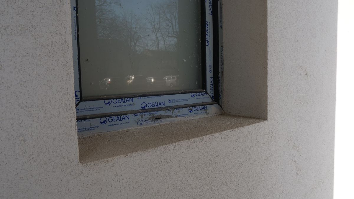 Chin nesfârșit! N-au „casă” nici în play-out, deși se lucrează de 4 ani la modernizarea stadionului! Singura arenă fără peluze din Superliga a ajuns să coste mai mult decât dublul sumei estimate inițial