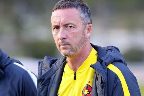 Mihai Stoica (57 de ani), managerul general al vicecampioanei României, FCSB, a reacționat, în urma declarațiilor făcute de Leonard Strizu (55 de ani), fostul antrenor din acte al roș-albaștrilor.
