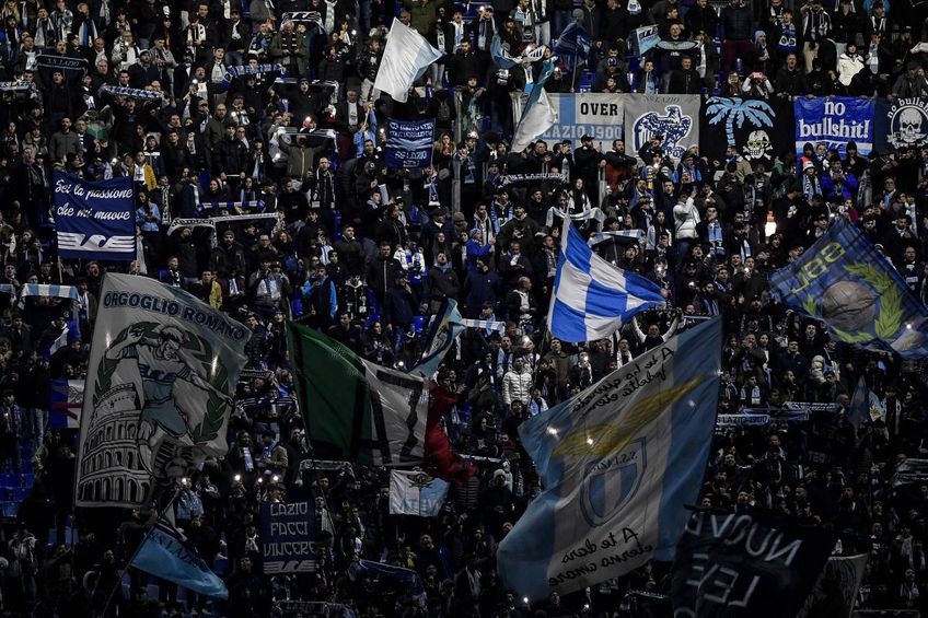 Federația Italiană de Fotbal a deschis o anchetă, deoarece fanii celor de la Lazio au scandat sloganuri antisemite la meciul câștigat de trupa din capitala Italiei, scor 1-0, pe terenul lui Napoli, în runda cu numărul 25 din Serie A. 
Foto: Imago