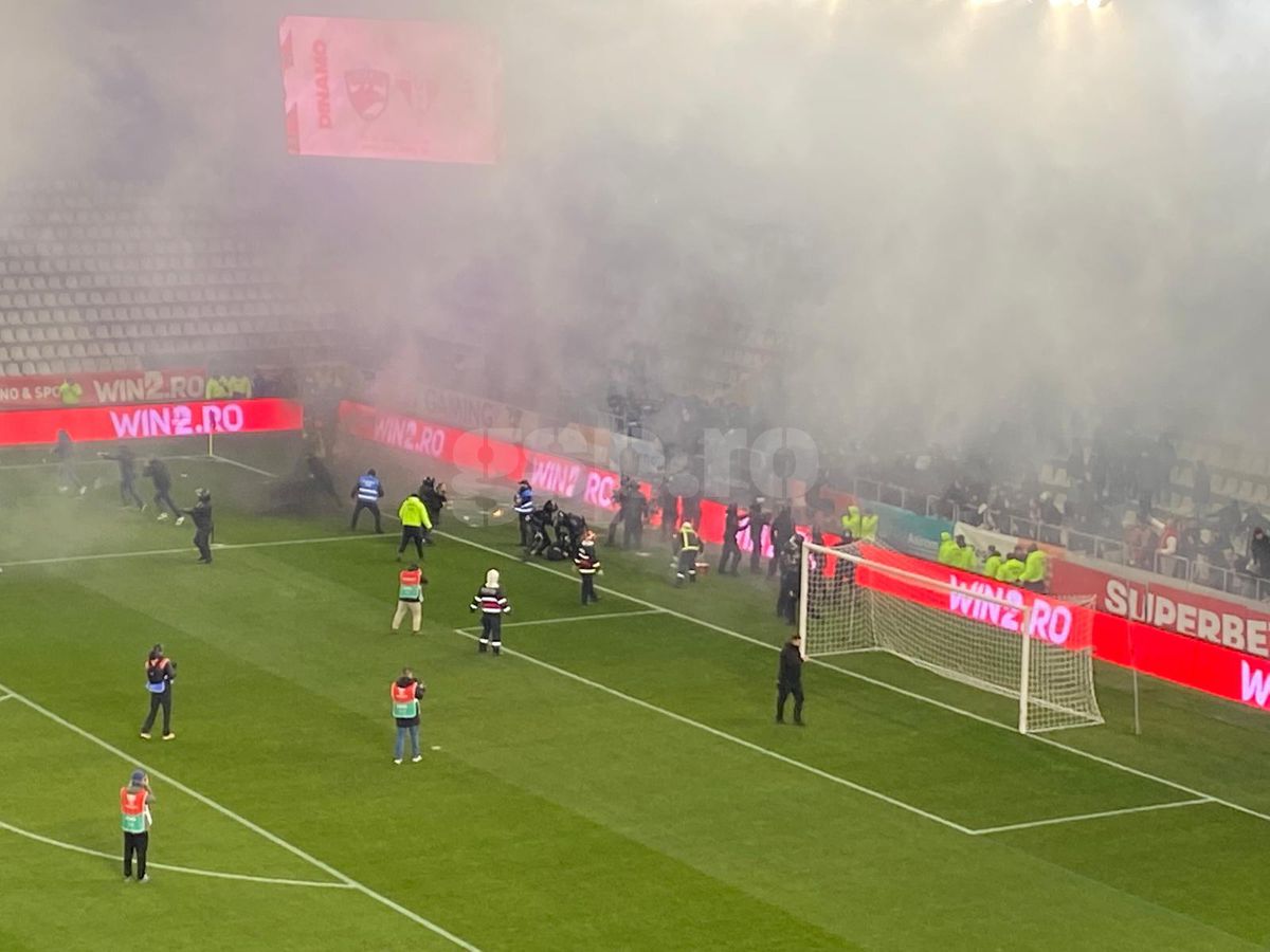 Fostul șef de la Dinamo, nemilos cu suporterii:  „Ceva îngrozitor! Nu-și dau seama că distrug echipa?!” + Avertisment-șoc: „Asta poate însemna Liga 2!”