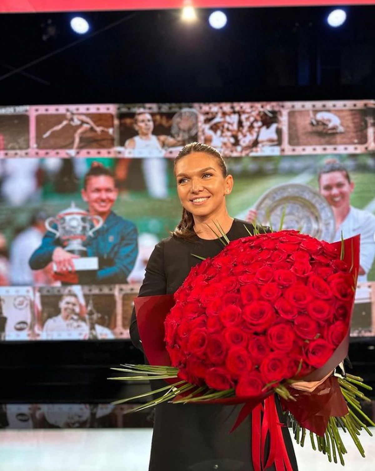 Ținuta purtată de Simona Halep la prima apariție la TV, după verdictul TAS. Numai rochia neagră e aproape 2.300 de euro