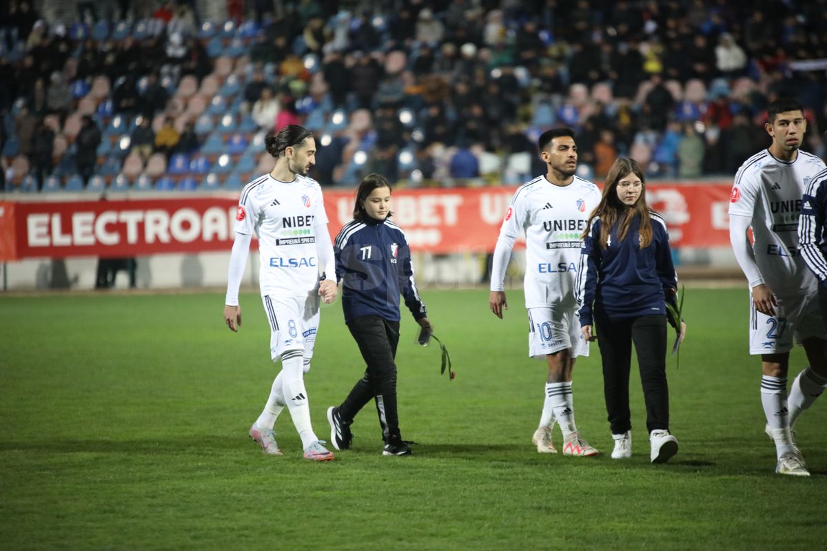 FC Botoșani - Farul » Trupa lui Hagi merge în play-off