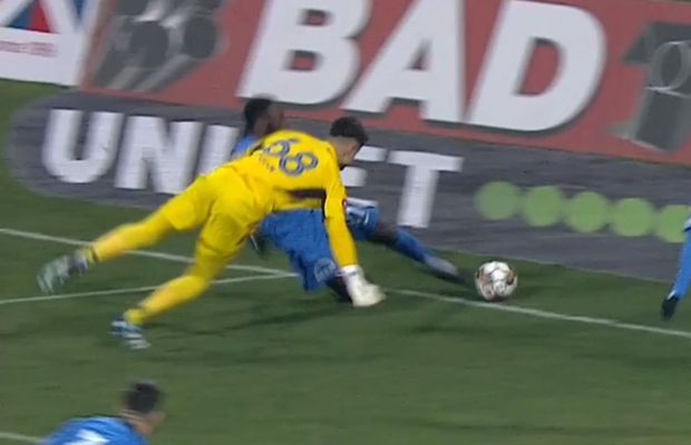 Hagi va lua foc! Golul Farului, anulat de VAR, deși reluările nu lămuresc nimic