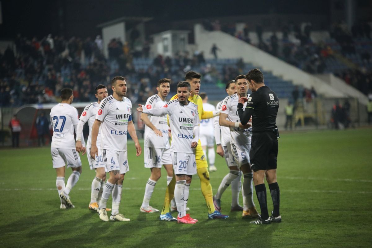 FC Botoșani - Farul » Trupa lui Hagi merge în play-off