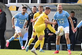 Despărțire cu scandal în Liga 2! A fost exclus definitiv » Salariul uriaș pe care îl primea, mai mare decât al lui Alibec