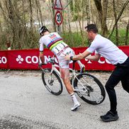 Tadej Pogacar și urmele lăsate de căzătură FOTO Imago Images