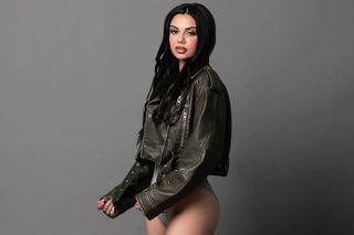 Starul din Premier League s-a mutat în casă nouă alături de superba iubită » Claudia a decis transferul de 62 de milioane de euro