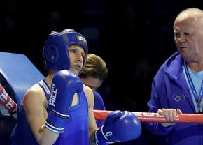 Zece pugiliste din România participă la Campionatele Mondiale de la Nis, competiție care debutează duminică și care oferă 100.000 de dolari pentru campioane