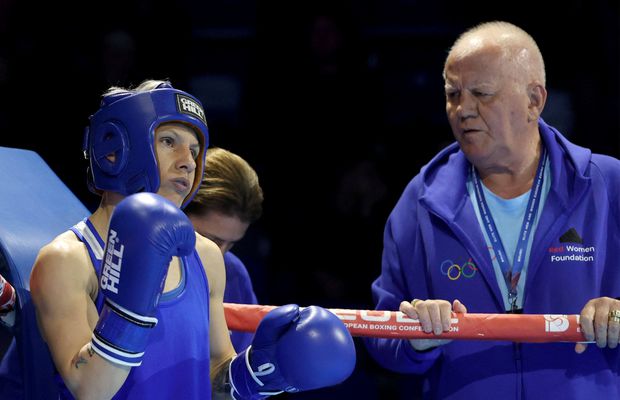 Zece pugiliste din România participă la Campionatele Mondiale de la Nis, competiție care debutează duminică și care oferă 100.000 de dolari pentru campioane