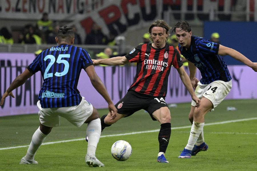 AC Milan - Inter / Foto: Imago Images Allegri l-a bătut pe Chivu, apoi a făcut calculele pentru titlu: „Cei mai puternici”