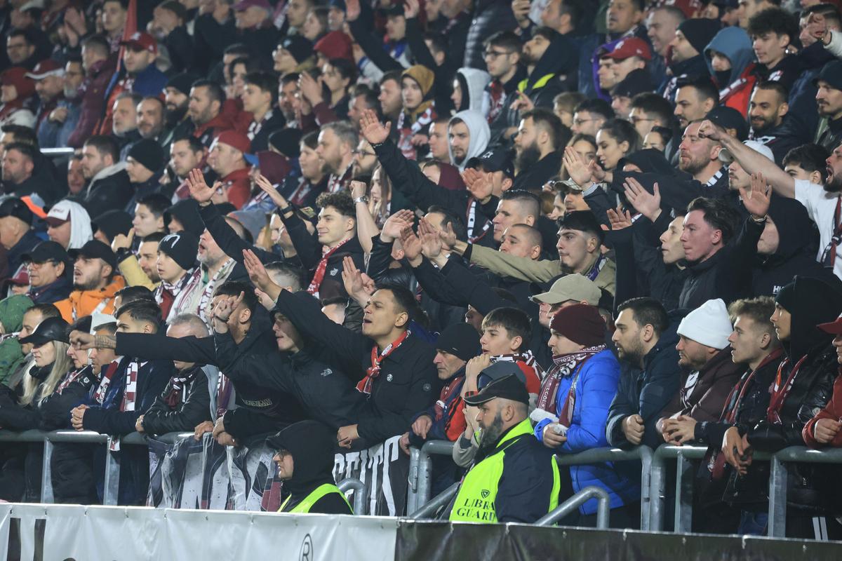 Rapid - Universitatea Craiova, derby în etapa 30 din Superligă