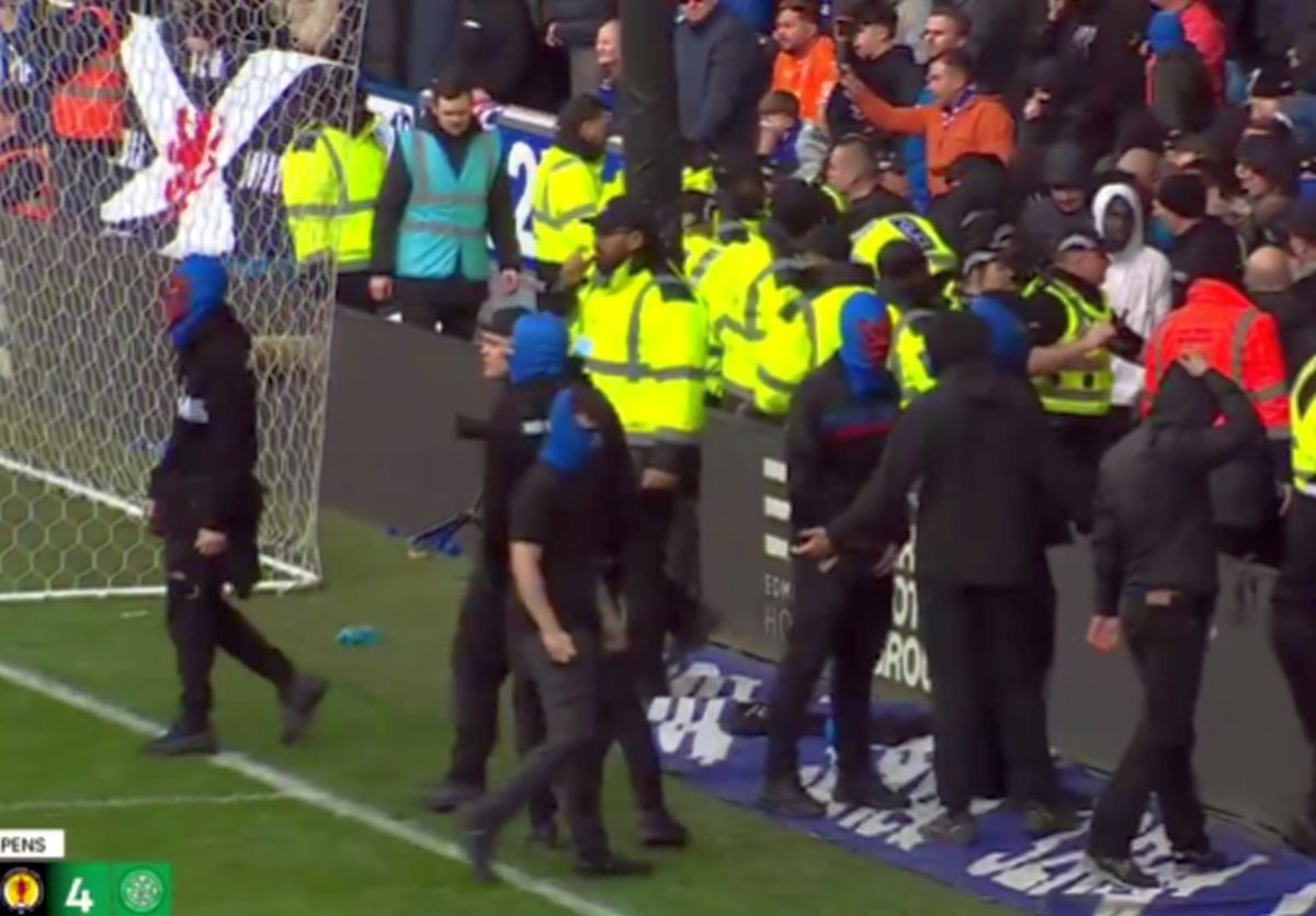 Arestări, polițiști și suporteri răniți! » Haos la Rangers - Celtic