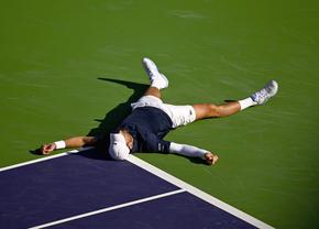 Novak Djokovic a vomitat în turul 2 de la Indian Wells, apoi a avut o conferință-maraton