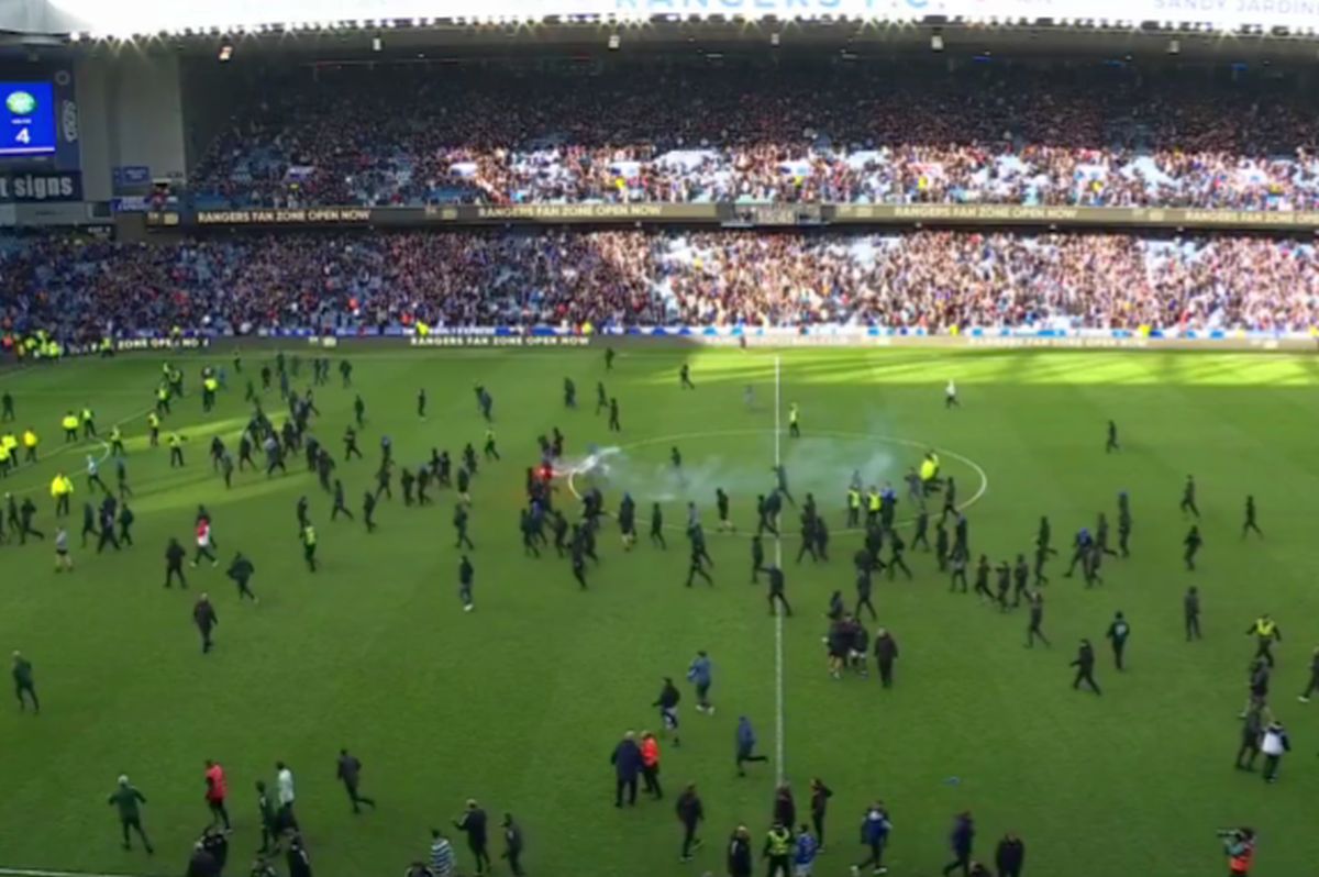 Arestări, polițiști și suporteri răniți! » Haos la Rangers - Celtic