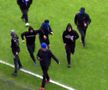 Arestări, polițiști și suporteri răniți! » Haos la Rangers - Celtic