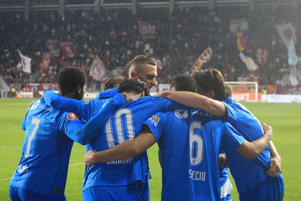 Rapid - Universitatea Craiova, derby în etapa 30 din Superligă