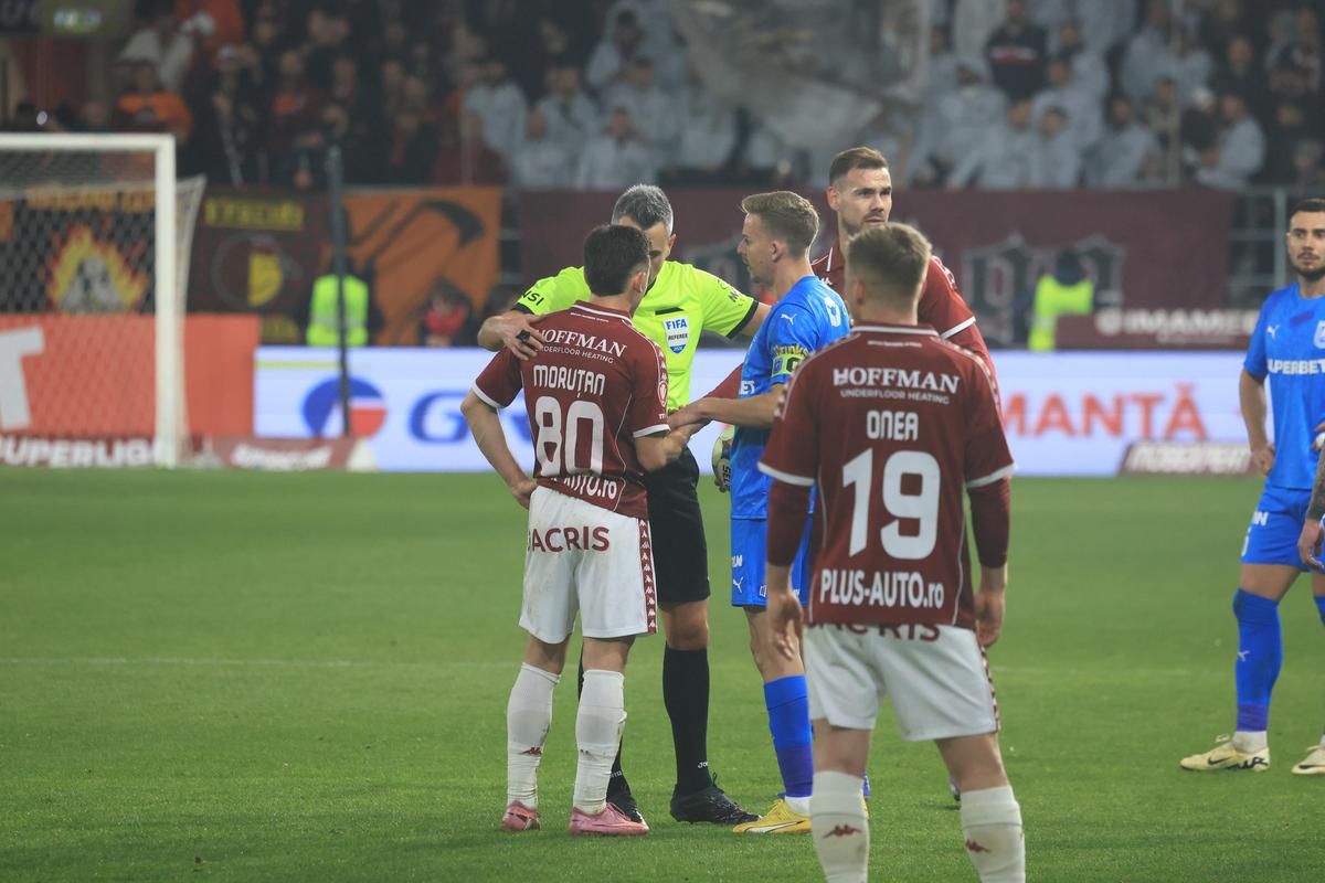 Rapid - Universitatea Craiova, derby în etapa 30 din Superligă