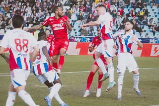 Oțelul - FC Hermannstadt, dezastru pentru gazde » 3 goluri anulate și 3 cartonașe roșii