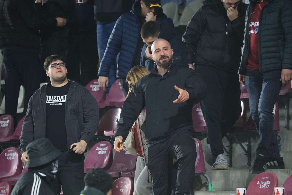 Eroare INACCEPTABILĂ a jandarmilor la Rapid - Craiova » Lucescu, sub tratament, a părăsit urgent arena