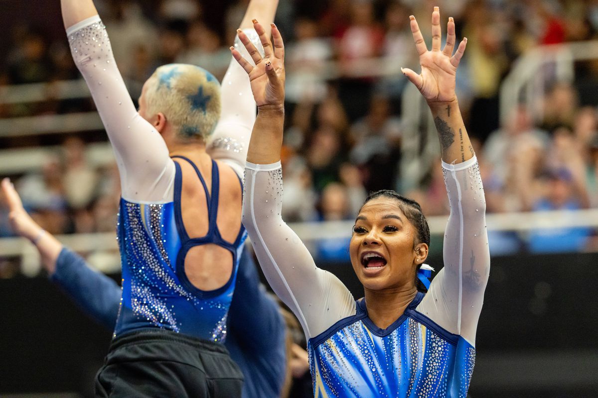 Ana Bărbosu, față în față cu Jordan Chiles // foto: Imago